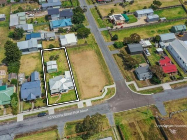 3 Bedroom House Port Albert VIC 105936632