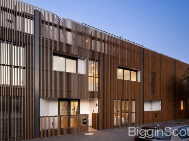 3 Bedroom House Port Melbourne VIC 101611855