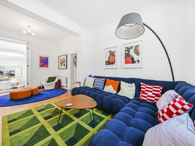 3 bedroom House, Portobello Road, W11 3 bed terraced house to rent £6,500 pcm £1,500 pw