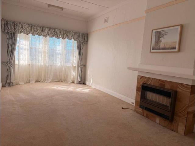 3 Bedroom House Prime Location