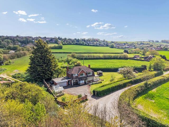 3 Bedroom House Princes Risborough Princes Risborough 101675427