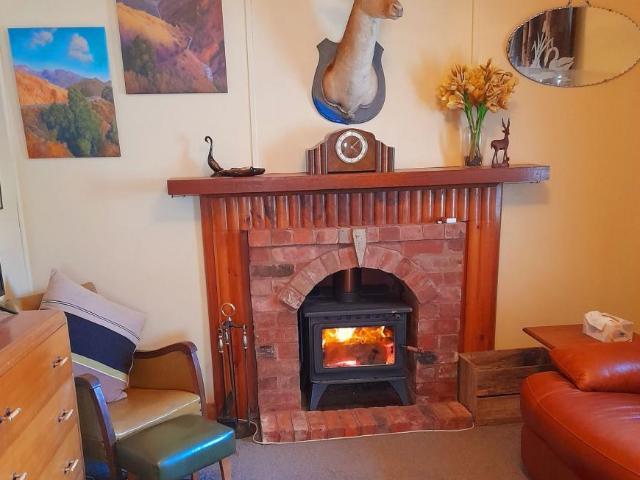 3 Bedroom House Queenstown TAS 106145362