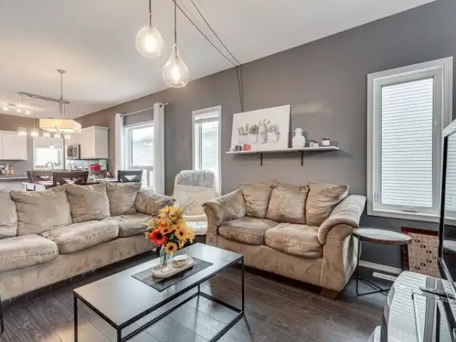 3 Bedroom House Red Deer AB 104876573