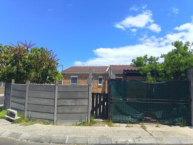 3 Bedroom house rented in Lentegeur, Mitchells Plain