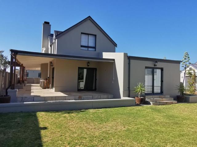 3 Bedroom house rented in Silwerstrand Golf And River Estate, Robertson
