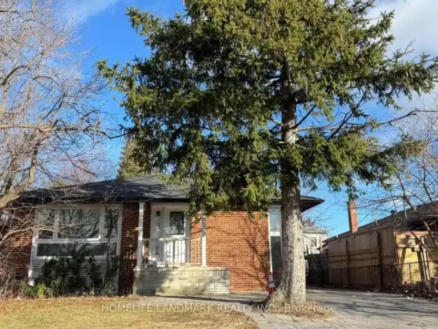 3 Bedroom House Richmond Hill ON 104470878