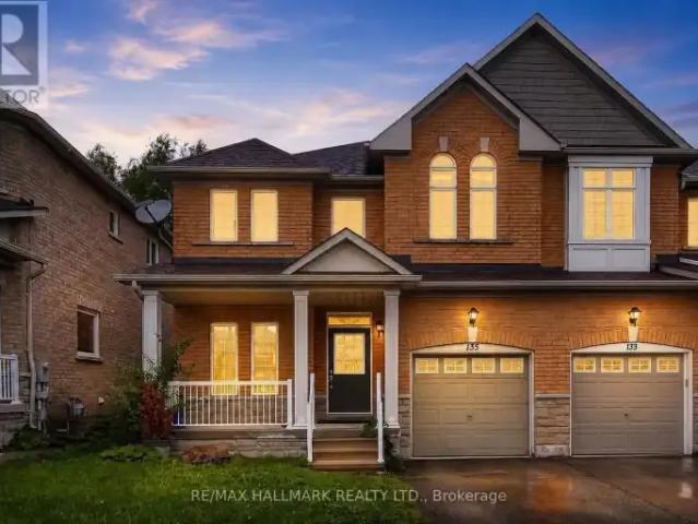 3 Bedroom House Richmond Hill ON 105167456