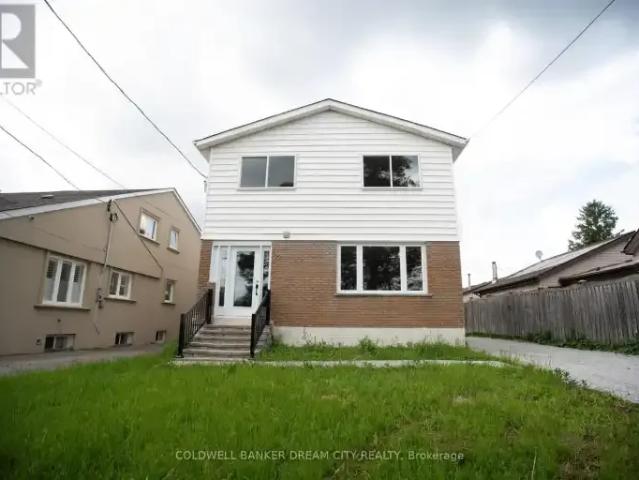 3 Bedroom House Richmond Hill ON 105327225