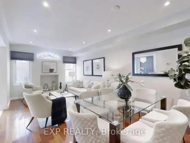 3 Bedroom House Richmond Hill ON 105394977