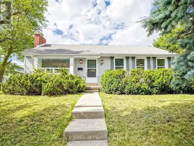 3 Bedroom House Richmond Hill ON LS105023441