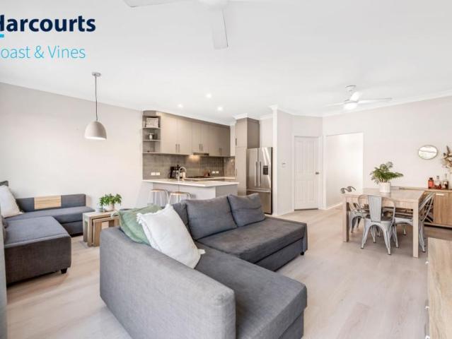 3 Bedroom House Woodcroft SA 106007156
