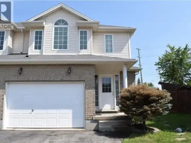 3 Bedroom House Waterloo ON 104563615