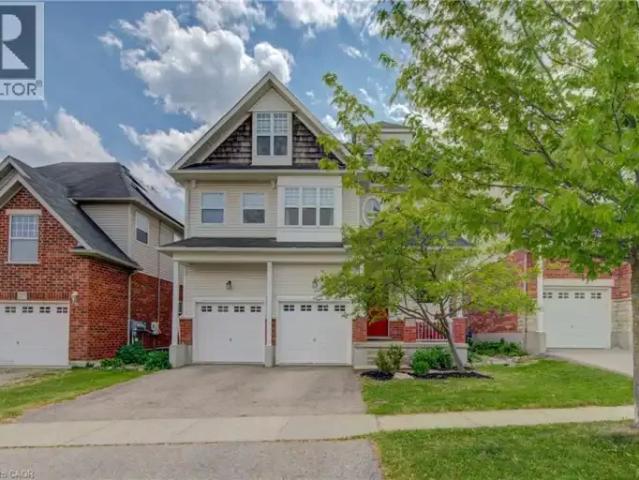 3 Bedroom House Waterloo ON 104794763
