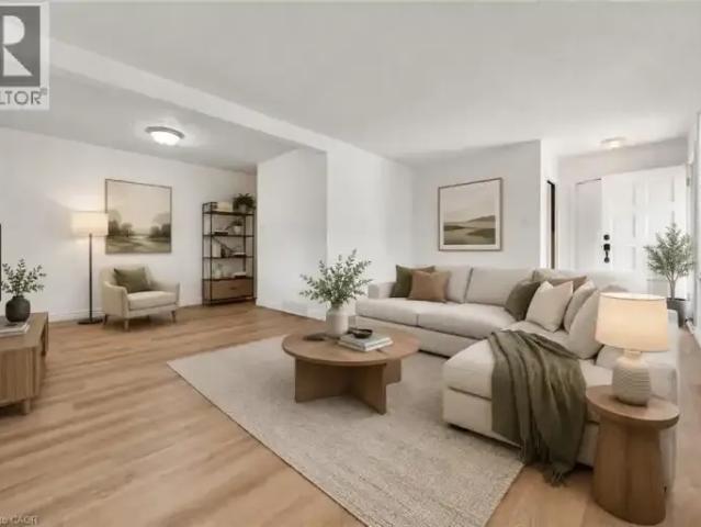 3 Bedroom House Waterloo ON 104842120