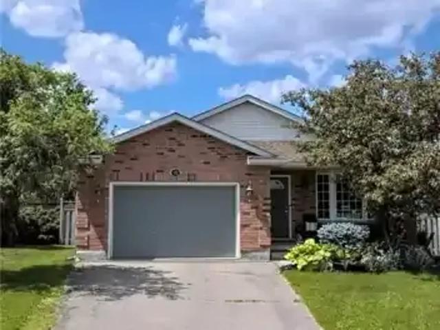 3 Bedroom House Waterloo ON 103770709