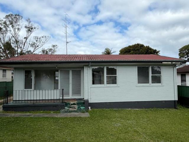 3 Bedroom House Warilla NSW 105943095