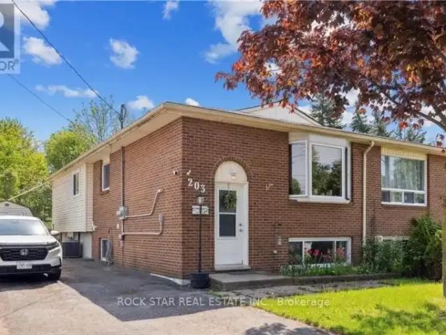 3 Bedroom House Welland ON LS105167525
