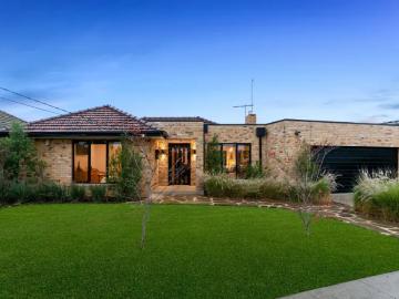 3 Bedroom House Werribee VIC LS102432696
