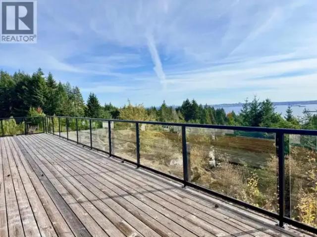 3 Bedroom House West Vancouver BC 106134787