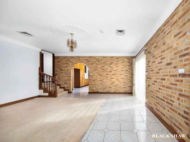 3 Bedroom House with Water consumption Included