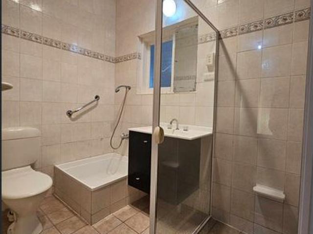 3 BEDROOM HOUSE WITH A/C, SHEDS AND GARDEN