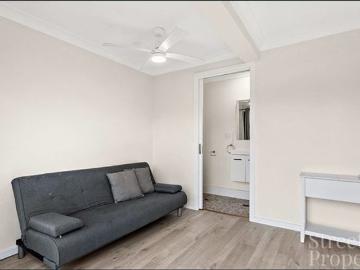 3 Bedroom House with extra downstairs retreat and extra bathroom
