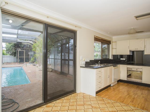 3 Bedroom House with SWIMMING POOL