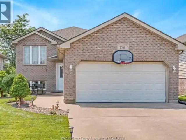 3 Bedroom House Windsor ON 103612042