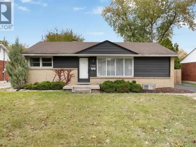 3 Bedroom House Windsor ON 104941118