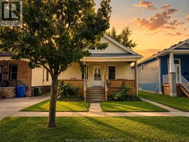 3 Bedroom House Windsor ON 104000296