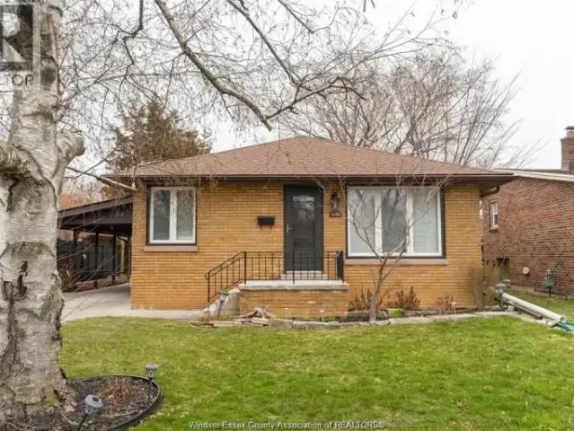 3 Bedroom House Windsor ON LS104864190