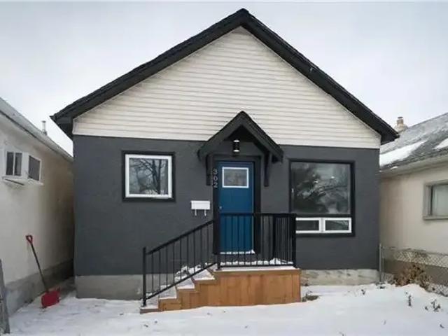 3 Bedroom House Winnipeg MB 104470772