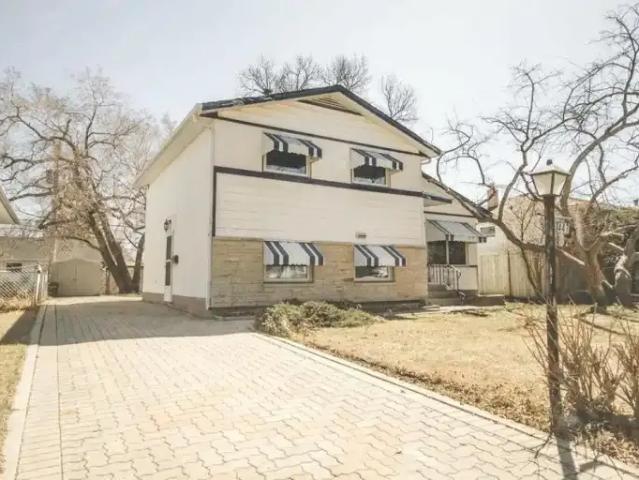 3 Bedroom House Winnipeg MB 104864022