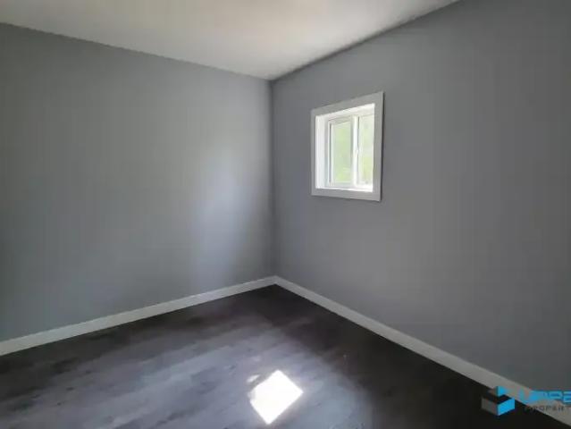 3 Bedroom House Winnipeg MB 105991807