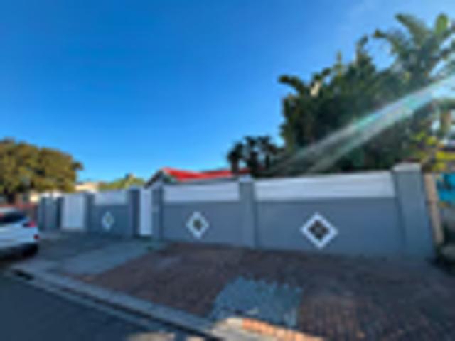 3 Bedroom House To Let in Matroosfontein