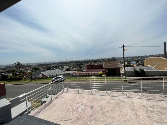 3 Bedroom House To Let in Merebank East