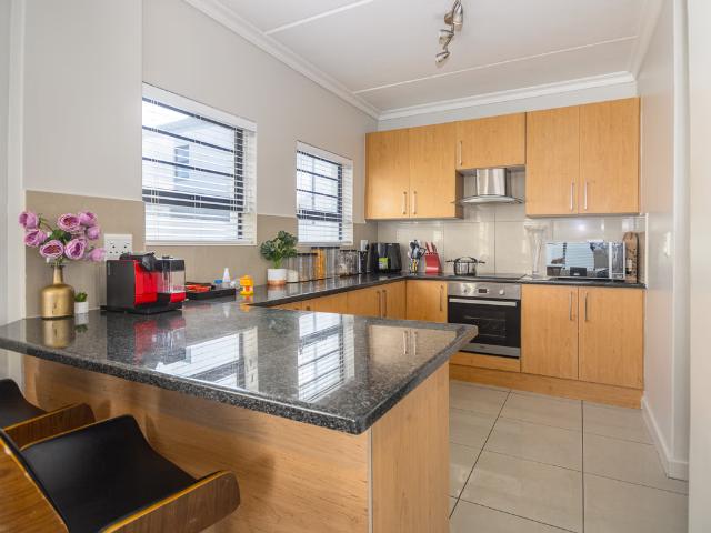 3 Bedroom House To Let in Milnerton Ridge