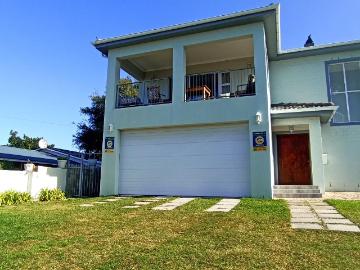 3 Bedroom House To Let in Onrus