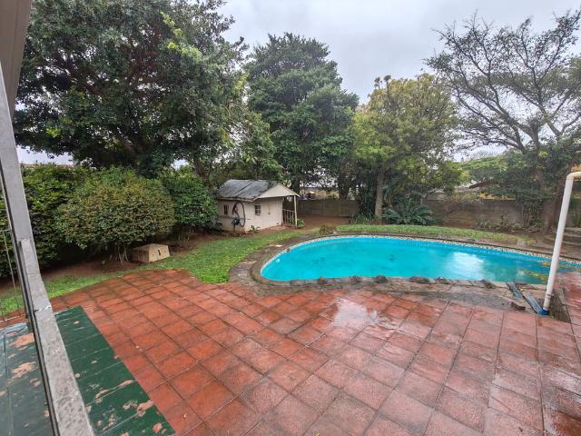 3 Bedroom House To Let in Athlone Park