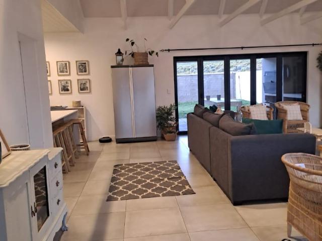 3 Bedroom House To Let in Altona
