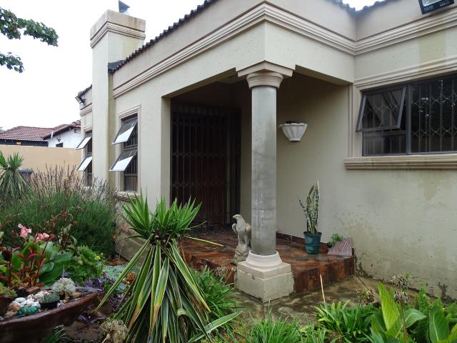 3 Bedroom House To Let in Alveda