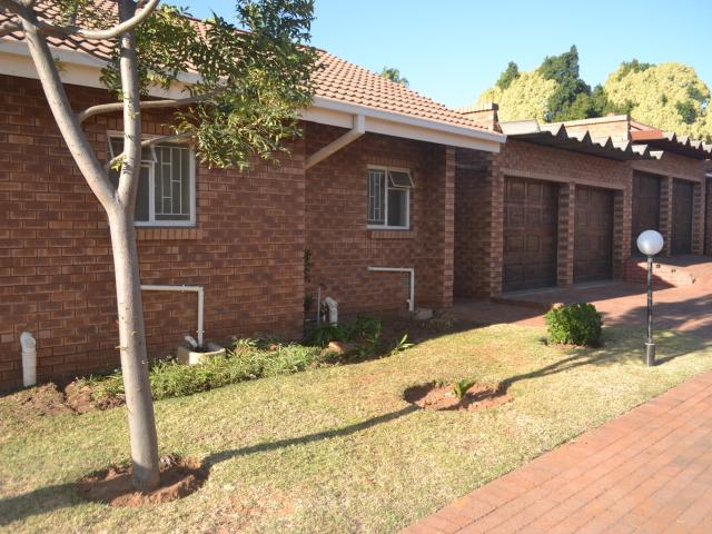 3 Bedroom House To Let in Amandasig