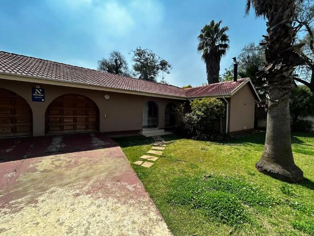 3 Bedroom House To Let in Arcon Park