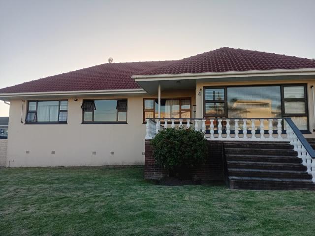 3 Bedroom House To Let in Baysville