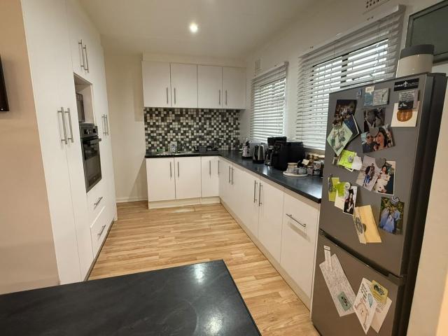 3 Bedroom House To Let in Bothasig