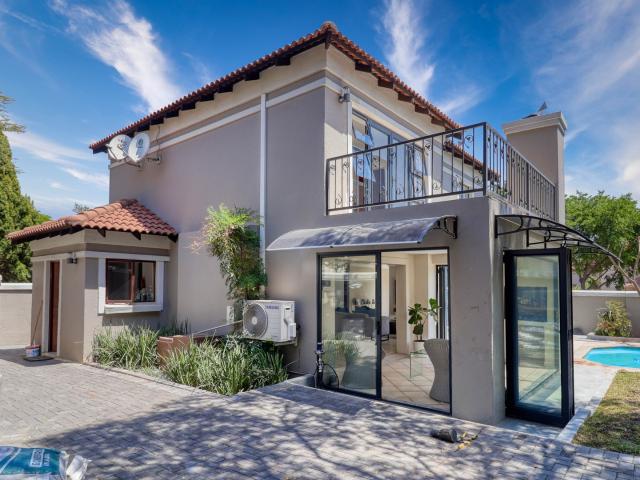 3 Bedroom House To Let in Cedar Lakes