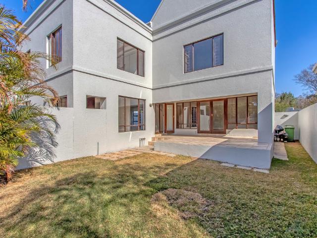 3 Bedroom House To Let in Cedar Lakes
