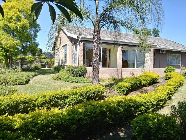3 Bedroom House To Let in Cleland | Halo Property Management PMB
