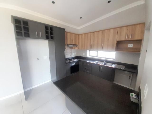3 Bedroom House To Let in Fairview