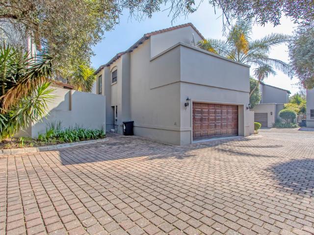 3 Bedroom House To Let in Fourways